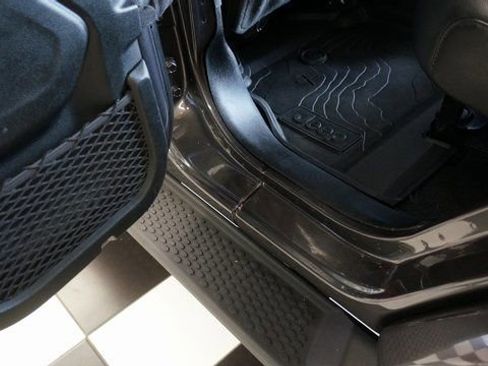 Used 2021 Jeep Wrangler Unlimited Sahara image 40