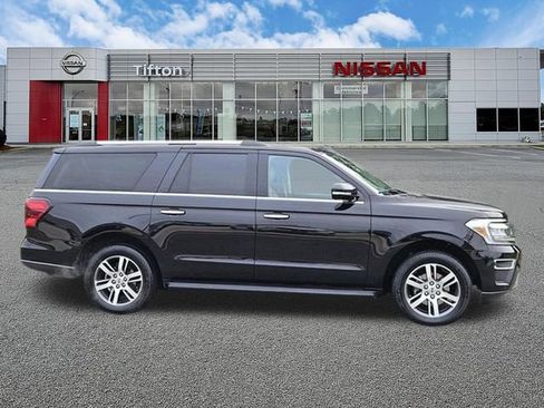 Used 2024 Ford Expedition Max Limited RWD image 3