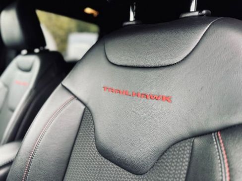 Certified 2024 Jeep Compass Trailhawk image 17