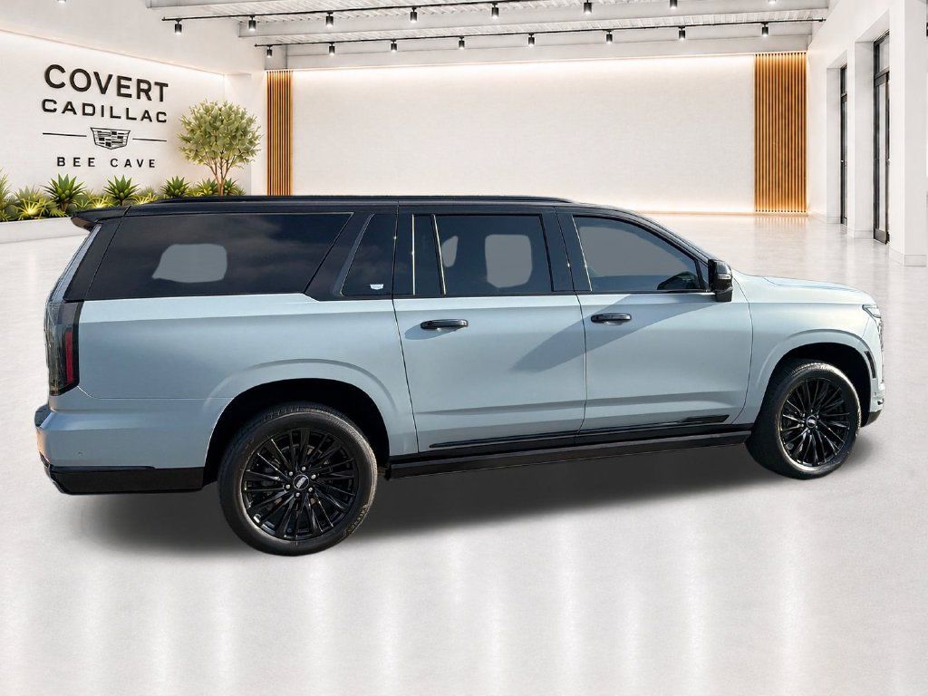Used 2025 Cadillac Escalade ESV Premium Luxury AWD/4WD image 12
