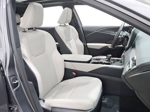 Used 2023 Lexus RX 350 Premium Plus w/ Accessory Package AWD/4WD image 22