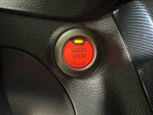 Used 2019 Nissan Sentra SR image 17