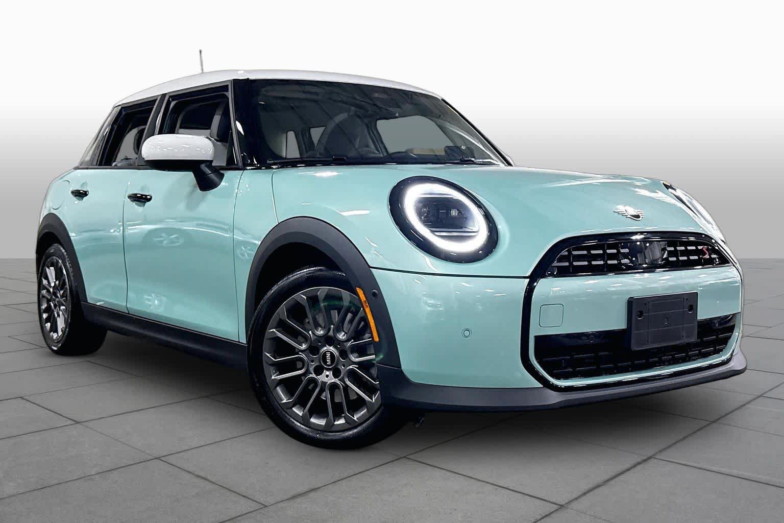 Used 2025 MINI Cooper S FWD image 3