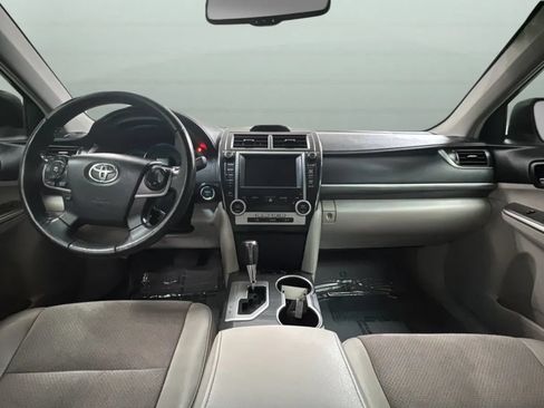 Used 2013 Toyota Camry XLE w/ Leather Pkg FWD image 9
