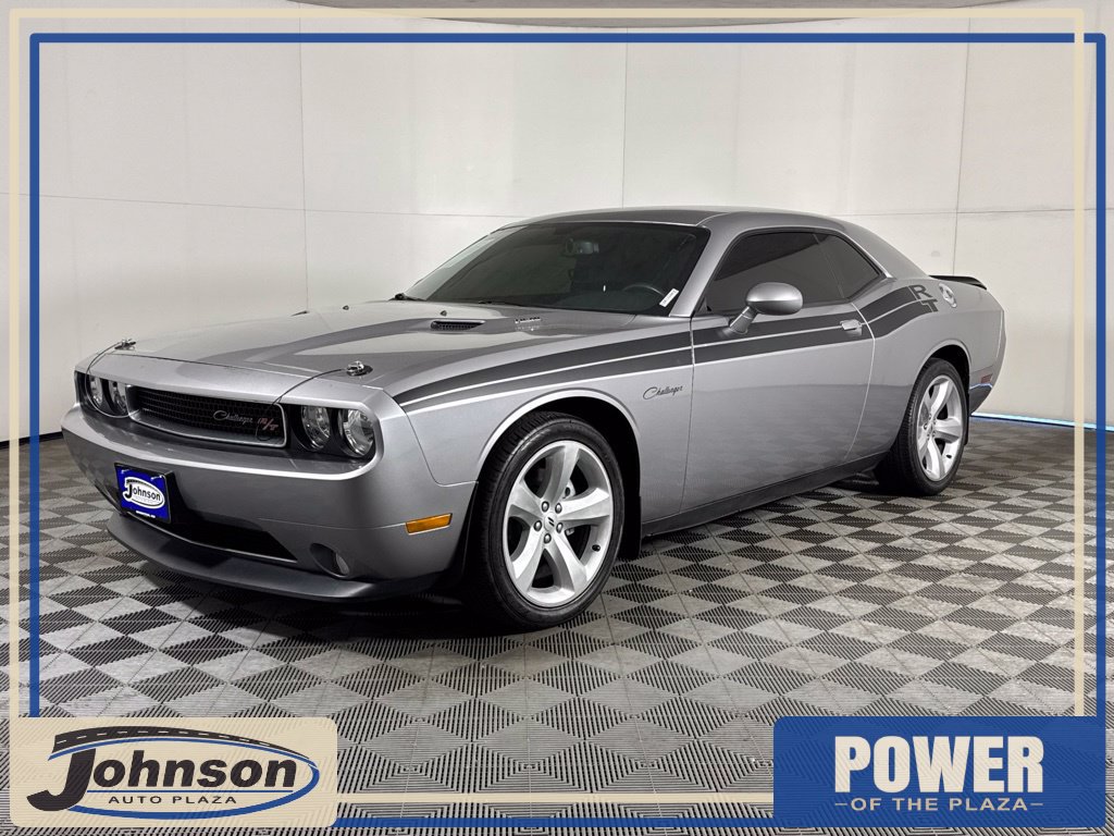 Used 2014 Dodge Challenger R/T w/ Sound Group II RWD image 1