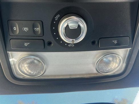 Used 2012 Volkswagen Beetle Turbo image 19