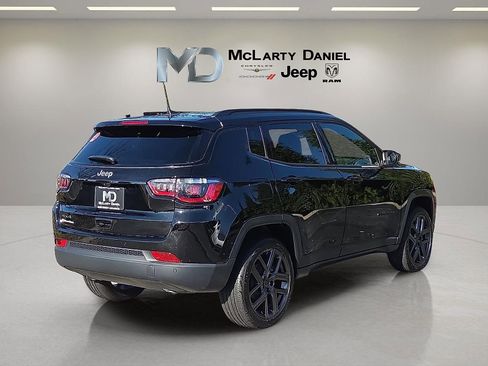 New 2026 Jeep Compass Limited w/ Sun, Sound & Navigation Group image 5