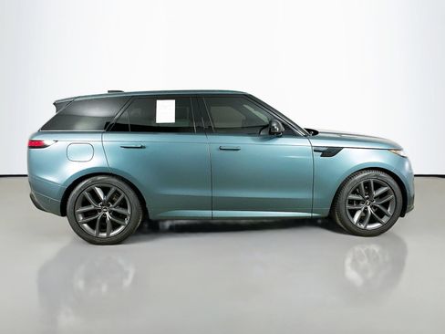 Used 2024 Land Rover Range Rover Sport Dynamic SE AWD/4WD image 4