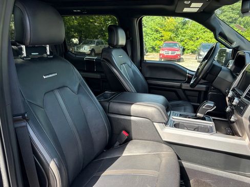 Used 2015 Ford F150 Platinum w/ Equipment Group 701A Luxury image 21