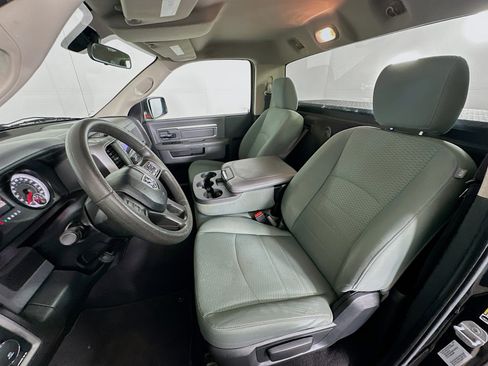 Used 2015 RAM 1500 Express image 13