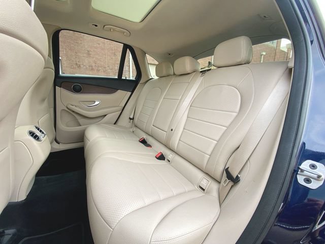 Used 2021 Mercedes-Benz GLC 300 4MATIC image 24