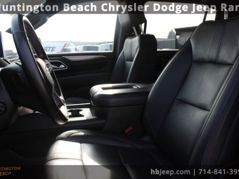 Used 2024 Chevrolet Suburban RST w/ Luxury Package image 33