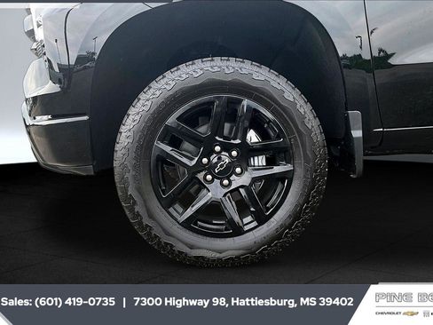 New 2026 Chevrolet Silverado 1500 LT Trail Boss w/ LT Trail Boss Premium Package AWD/4WD image 8