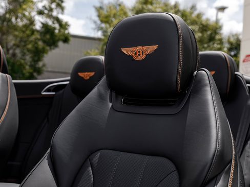 New 2025 Bentley Continental GTC image 25