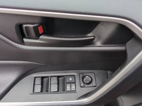 Used 2024 Toyota RAV4 LE image 12