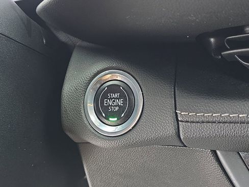 Certified 2023 Buick Envision Essence w/ Sport Touring Package image 23