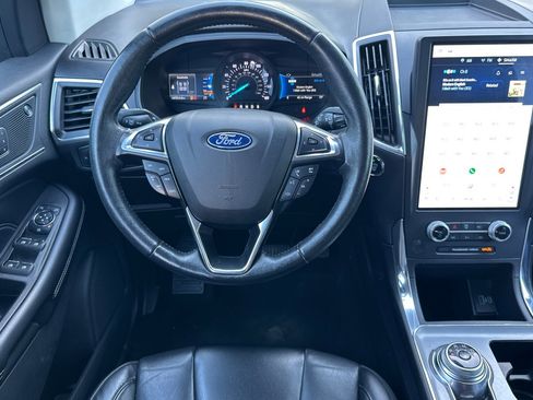 Used 2022 Ford Edge Titanium image 14