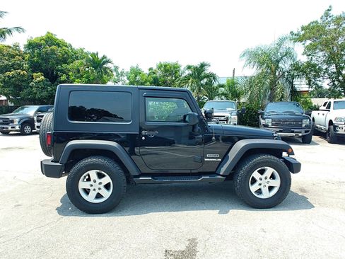 Used 2015 Jeep Wrangler Sport AWD/4WD image 10
