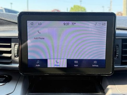 Used 2023 Ford Explorer XLT w/ Equipment Group 202A AWD/4WD image 28