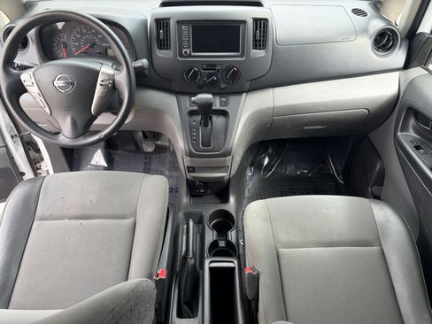 Used 2020 Nissan NV200 S FWD image 18
