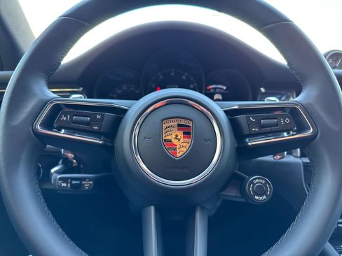 Certified 2025 Porsche Macan GTS AWD/4WD image 27