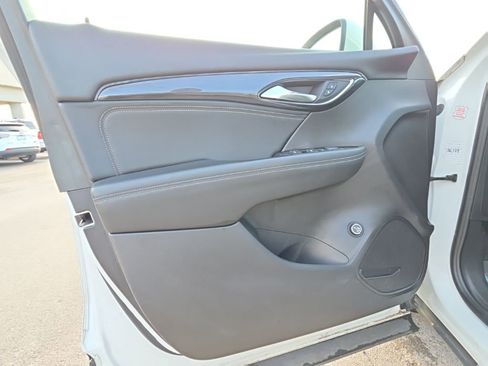 Used 2023 Buick Envision Preferred image 15