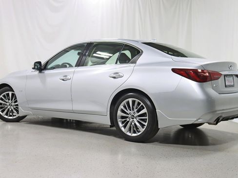 Used 2019 INFINITI Q50 Luxe w/ Essential Package (3.0T Luxe) image 9
