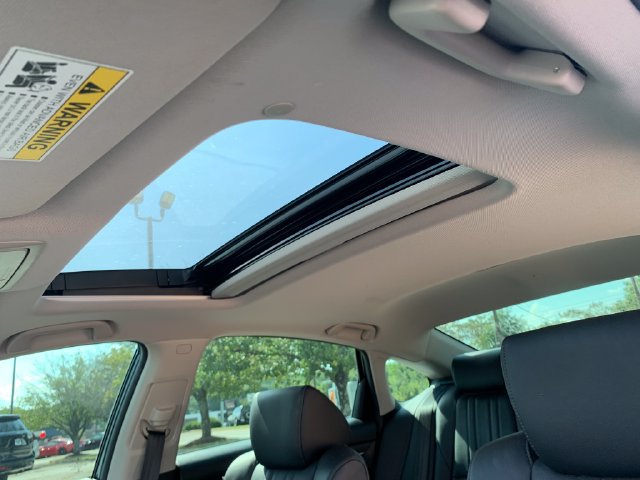 Used 2022 Honda Accord Touring image 13