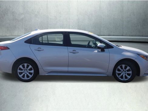 Used 2024 Toyota Corolla LE FWD image 11