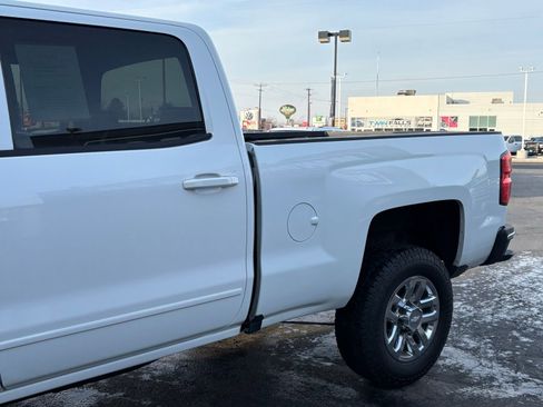 Used 2017 Chevrolet Silverado 2500 LT AWD/4WD image 6
