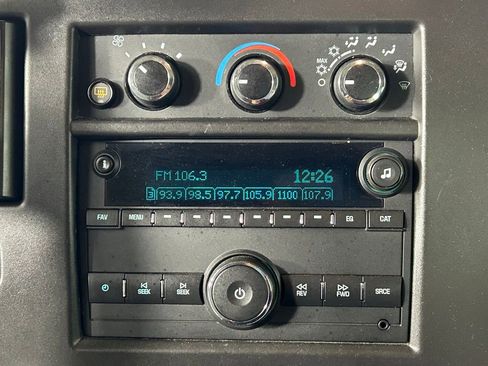 Used 2023 Chevrolet Express 3500 LS RWD image 17