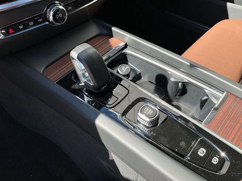 New 2026 Volvo V60 B5 Cross Country Plus w/ Climate Package image 27