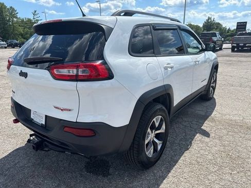 Used 2014 Jeep Cherokee Trailhawk w/ Leather Interior Group AWD/4WD image 13