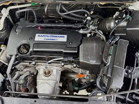 Used 2015 Honda CR-V LX image 36