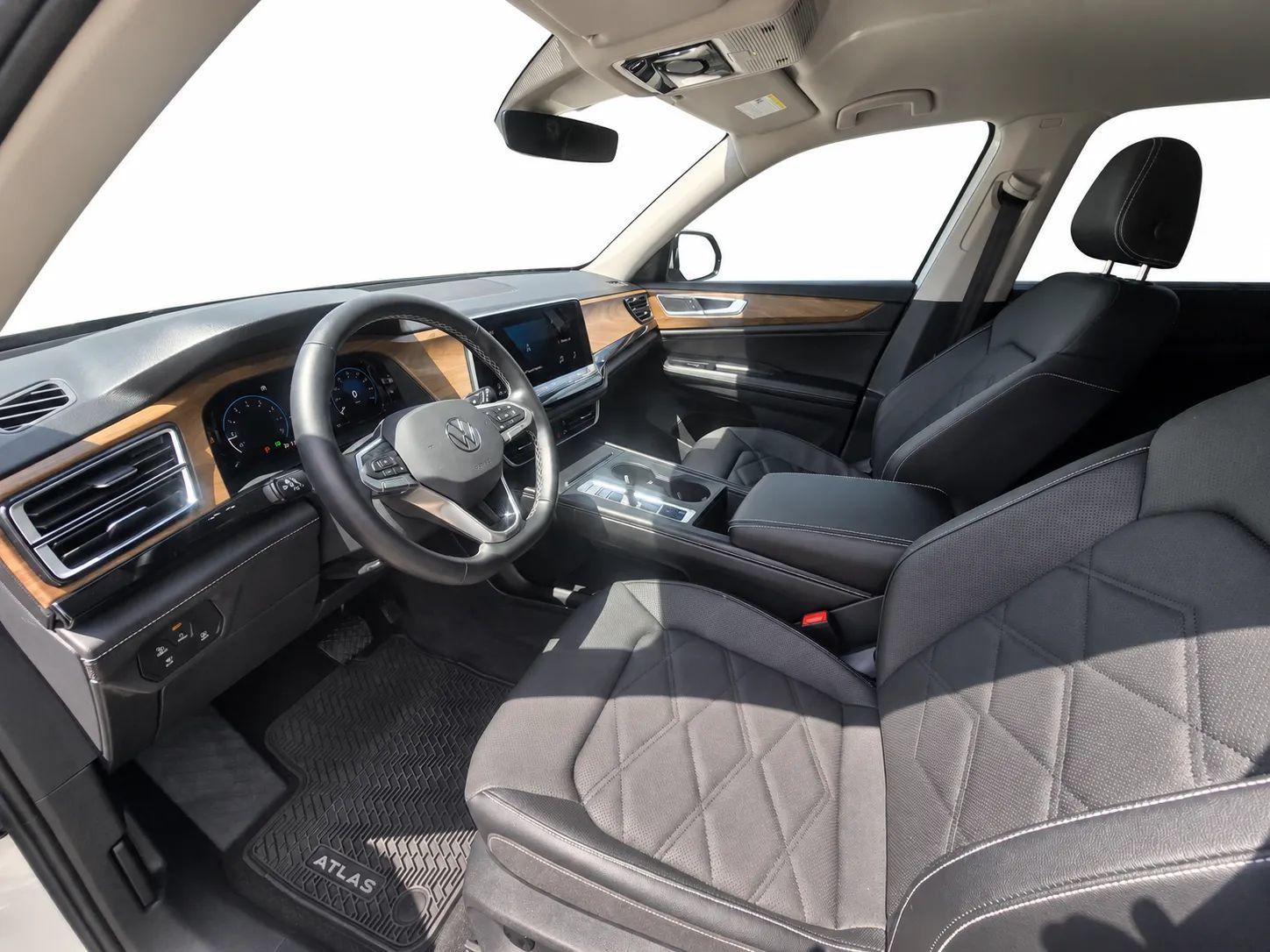Used 2026 Volkswagen Atlas SE FWD image 10