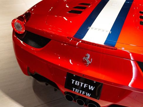 Used 2015 Ferrari 458 Spider RWD image 16