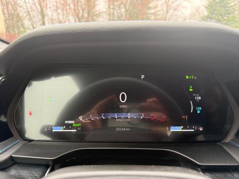 Used 2023 Jeep Grand Cherokee Trailhawk w/ Luxury Tech Group III image 36