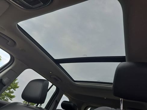 Used 2023 Jeep Grand Cherokee image 39