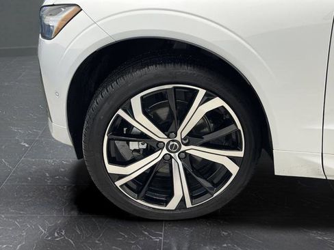 Used 2025 Volvo XC60 B5 Ultra w/ Protection Package Premier image 36