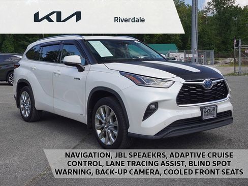 Used 2020 Toyota Highlander Limited AWD/4WD image 1