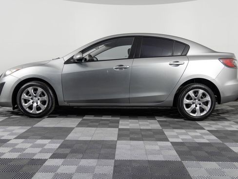 Used 2011 MAZDA MAZDA3 i Sport image 3