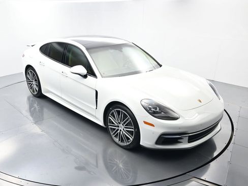 Used 2018 Porsche Panamera 4S image 39