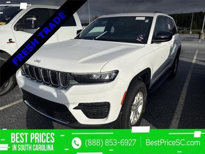 Certified 2024 Jeep Grand Cherokee Laredo w/ Luxury Tech Group I