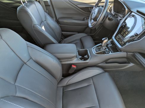 Used 2025 Subaru Outback Touring XT w/ Popular Package #2 image 9