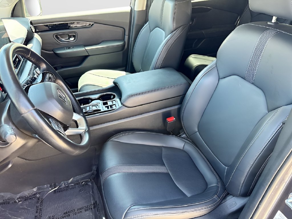 Used 2025 Honda Pilot Touring image 21