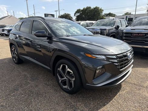 Used 2024 Hyundai Tucson SEL w/ Convenience Package FWD image 4