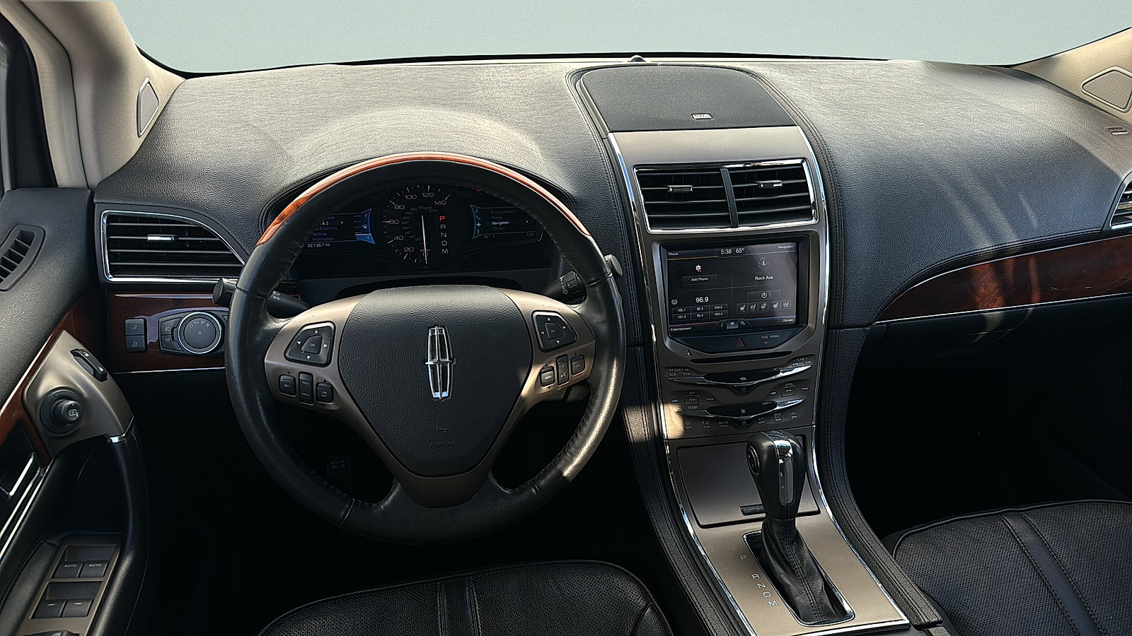 Used 2011 Lincoln MKX AWD w/ 102A Rapid Spec Order Code image 10