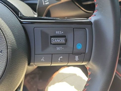 Used 2025 Nissan Kicks SR FWD image 31