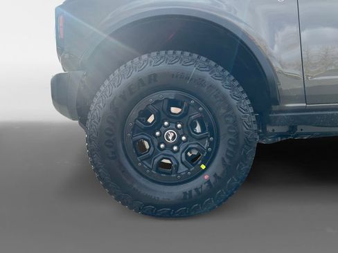 New 2025 Ford Bronco Badlands image 15