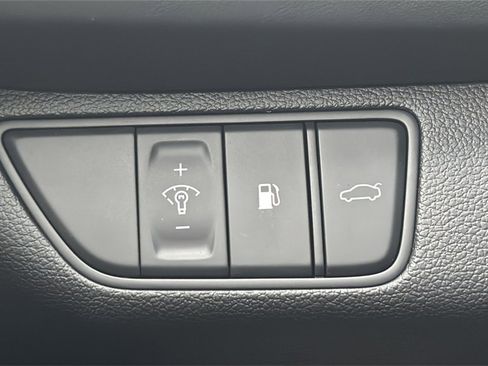 New 2026 Genesis G70 2.5T image 18